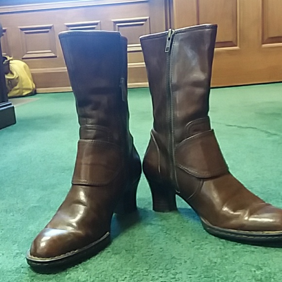 Born Boots - Picture 2 of 3